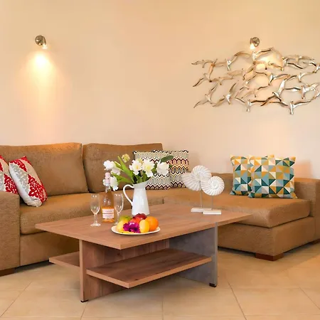 Eliomar Am By Interhome